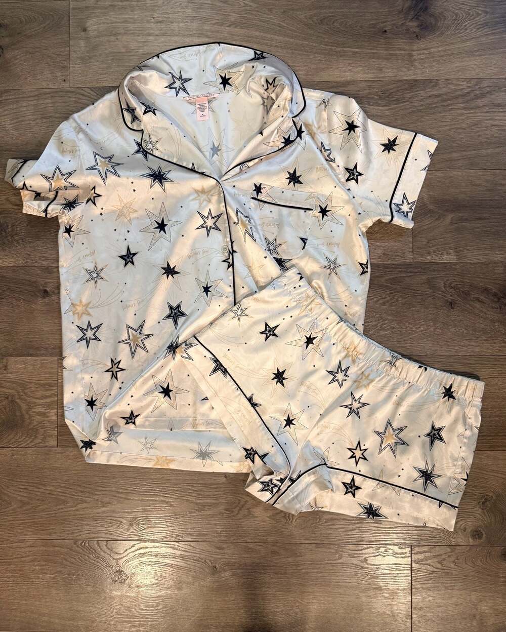 Victoria's Secret Satin Star Print Pajama Set Size M